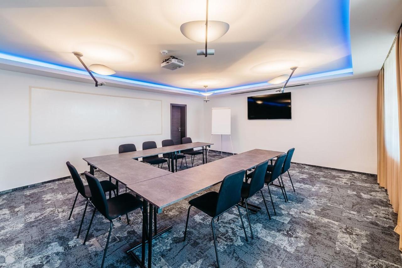 Maximus Resort Brno Ngoại thất bức ảnh